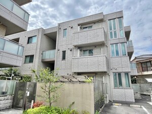 アルビレオ春日外観写真