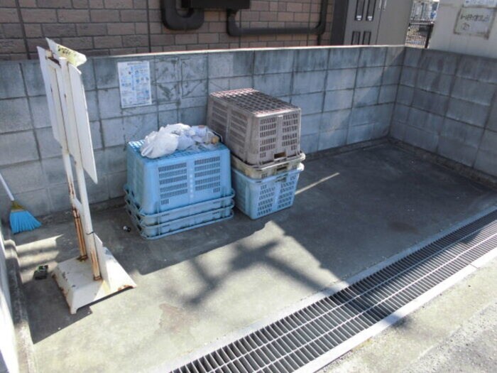 物件外観写真4　(建物設備)