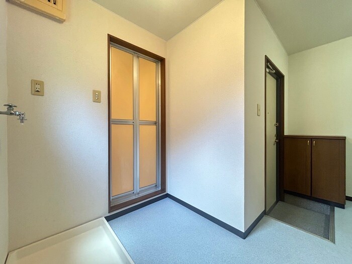 物件内観写真18　(廊下)