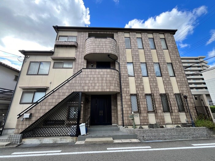 物件外観写真3　(外観写真)