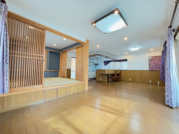 物件内観写真11　(居室)