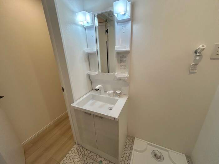 物件内観写真16　(洗面)