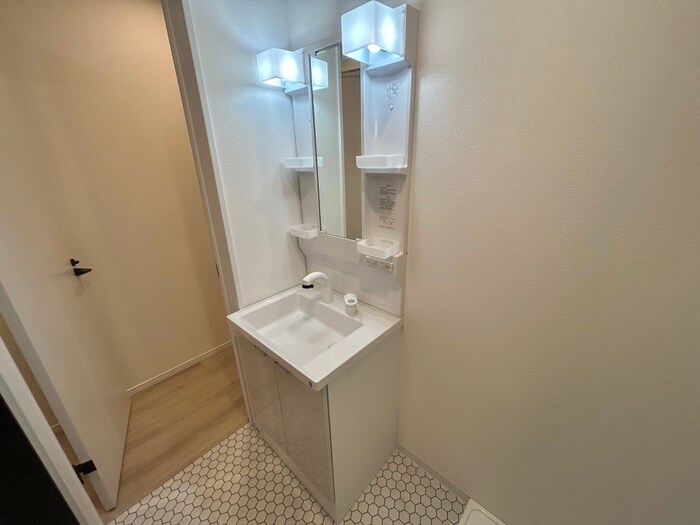 物件内観写真17　(洗面)
