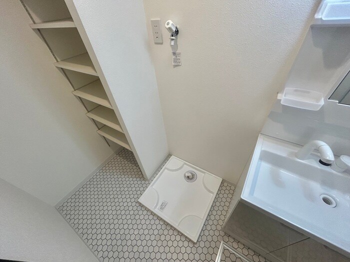 物件内観写真18　(洗濯機置場)