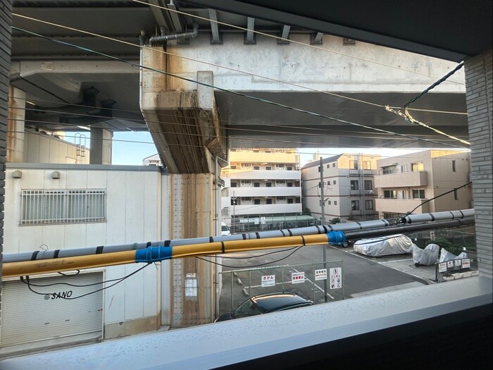 物件内観写真22　(室内からの展望)