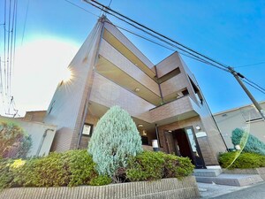 アンプルールフェール外観写真