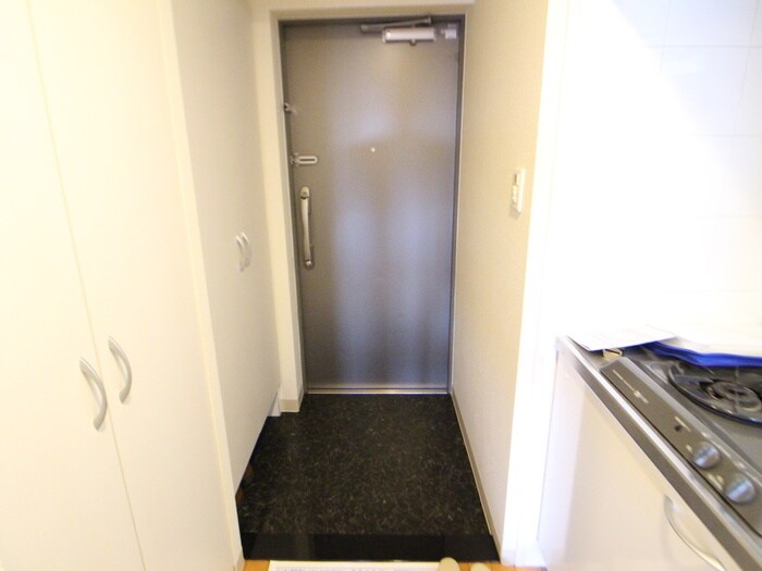 物件内観写真7　(玄関)