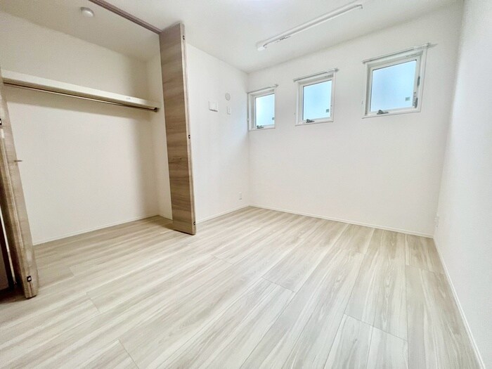 物件内観写真9　(居室)