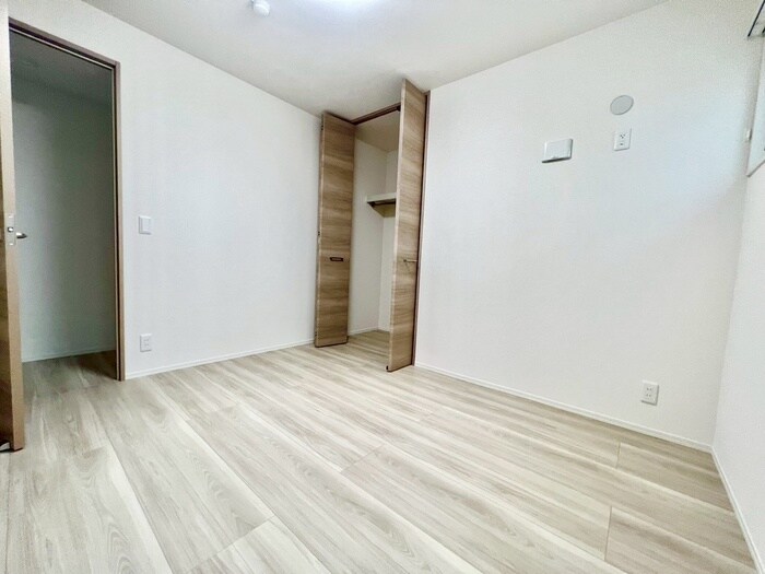 物件内観写真11　(居室)