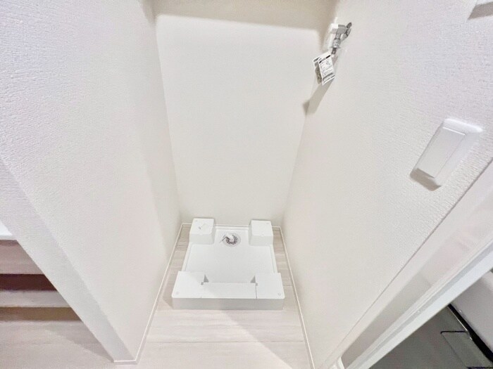 物件内観写真15　(洗濯機置場)