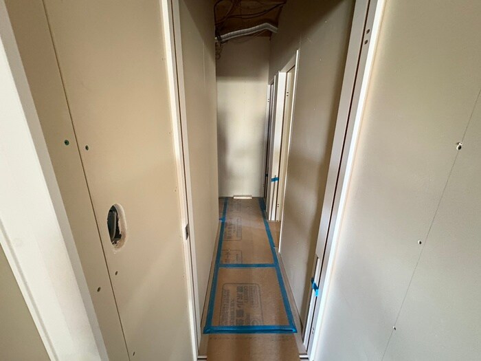 物件内観写真17　(廊下)