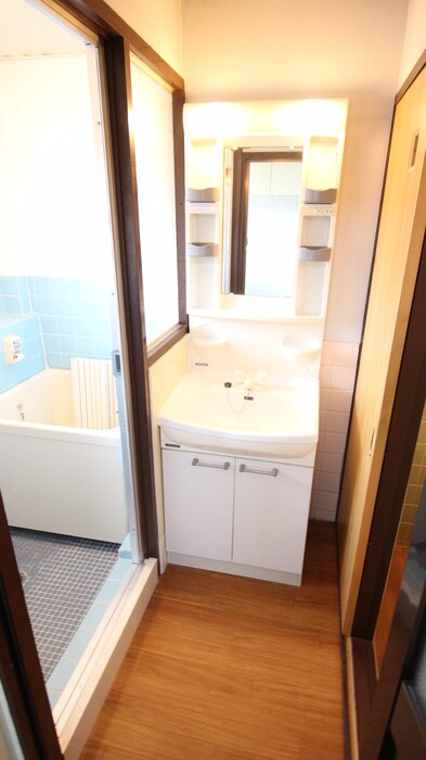 物件内観写真10　(洗面)