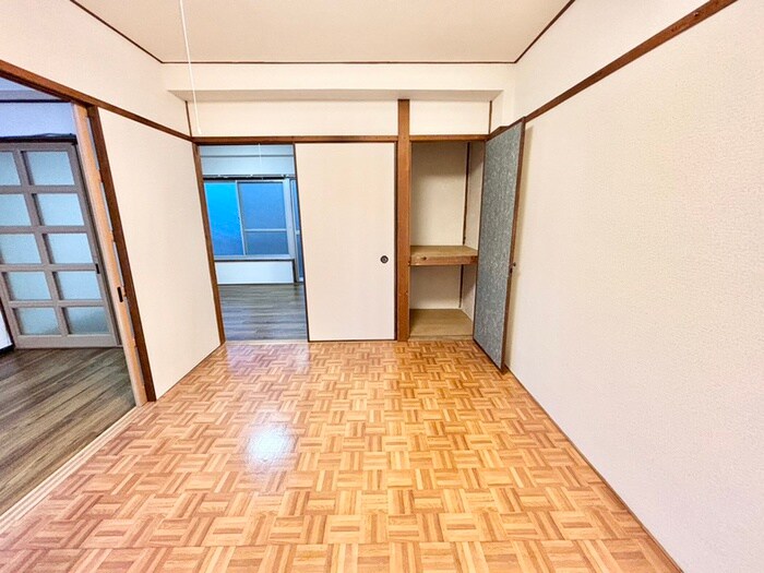 物件内観写真13　(居室)
