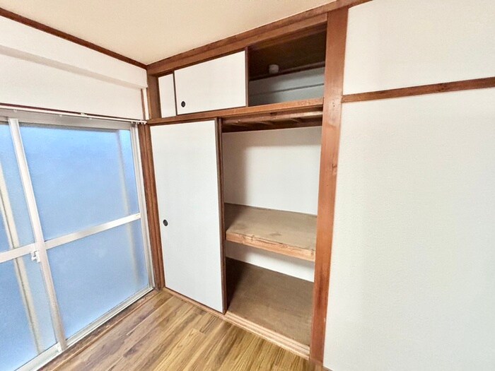 物件内観写真16　(収納)
