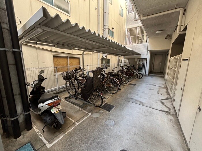 物件外観写真6　(建物設備)