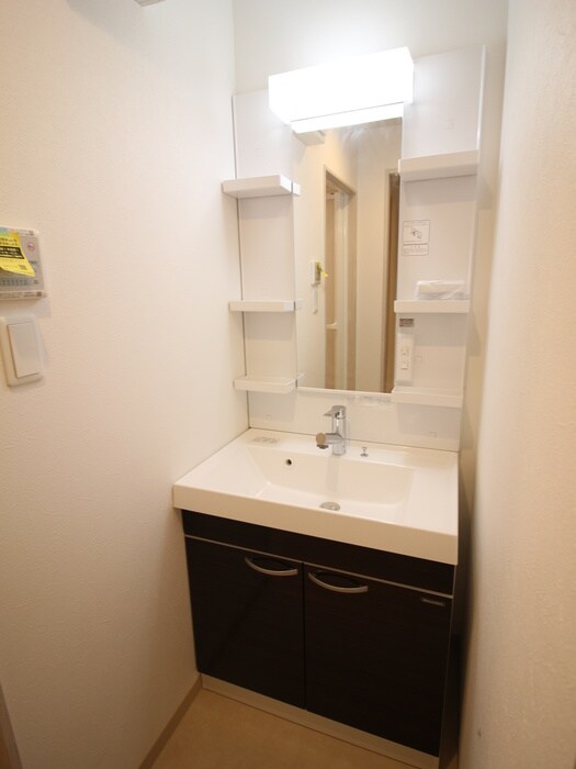 物件内観写真9　(洗面)