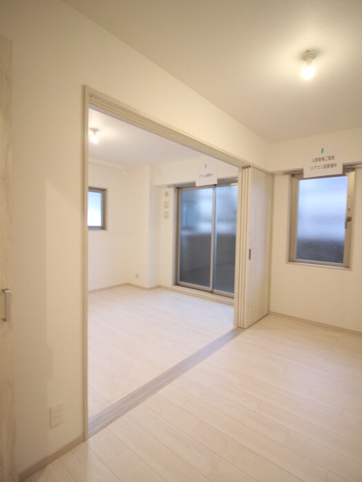 物件内観写真13　(居室)