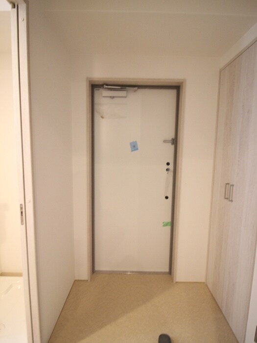 物件内観写真19　(玄関)