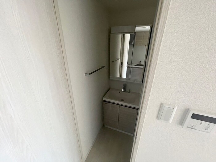 物件内観写真13　(洗面)