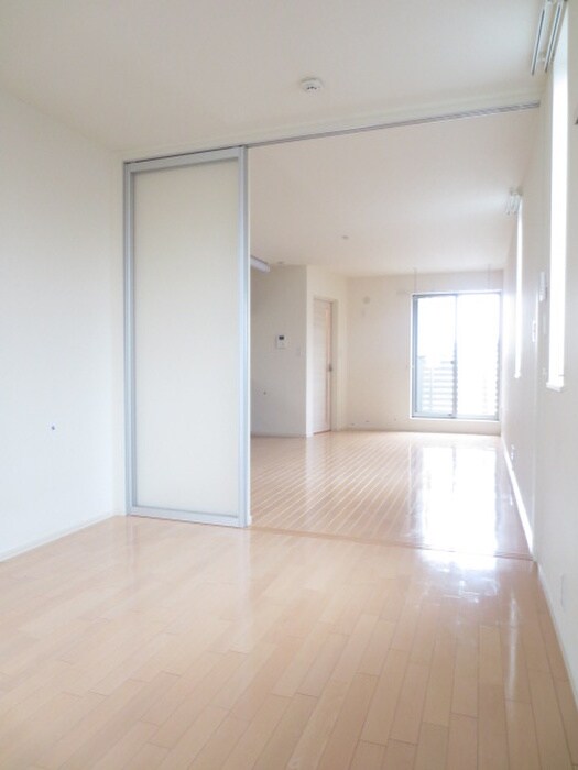 物件内観写真5　(居室)