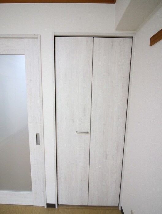 物件内観写真18　(収納)