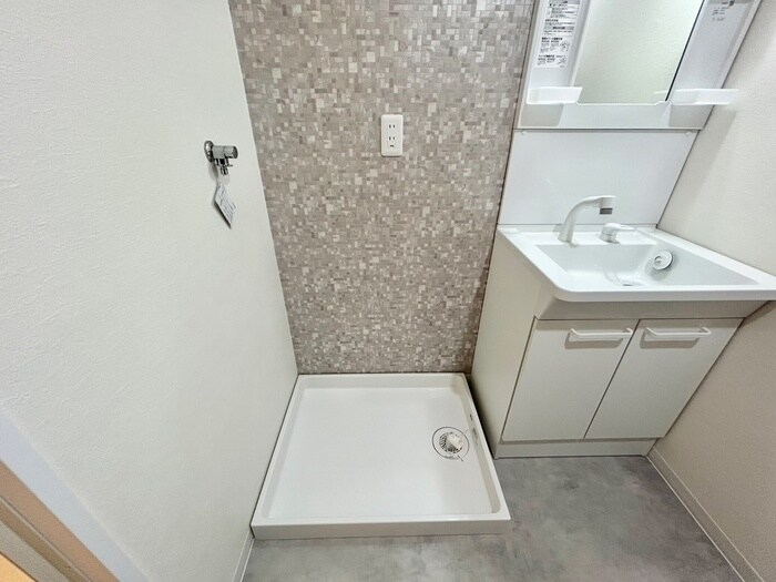 物件内観写真17　(洗濯機置場)