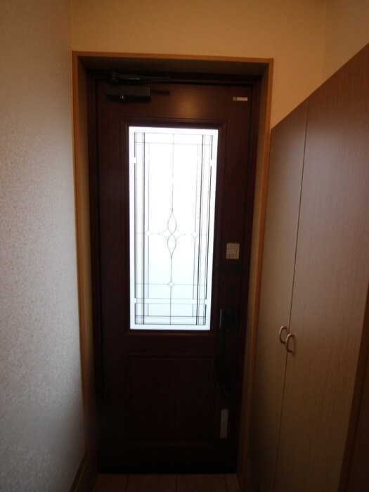 物件内観写真13　(玄関)