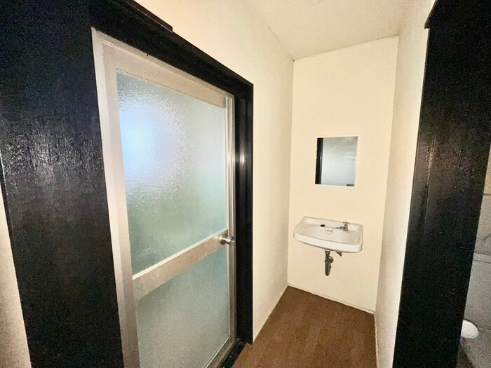物件内観写真11　(洗面)