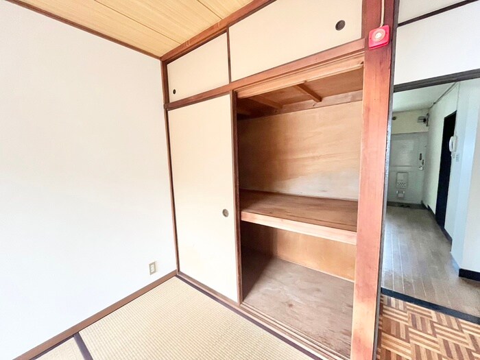 物件内観写真12　(収納)