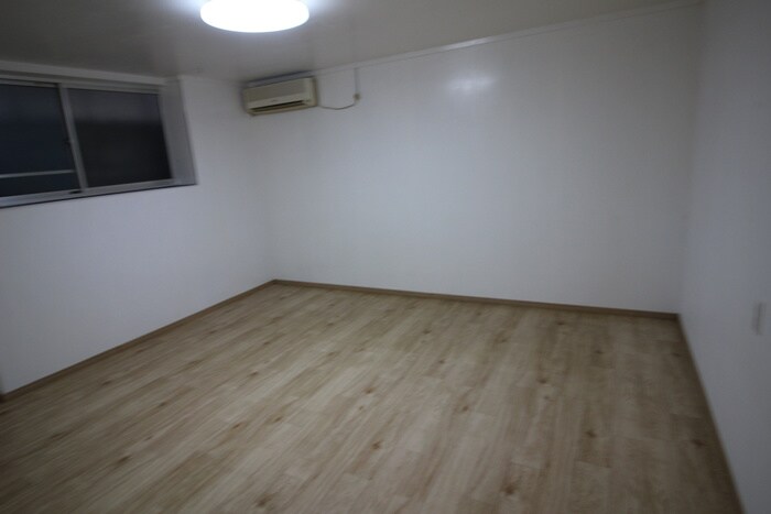 物件内観写真13　(居室)