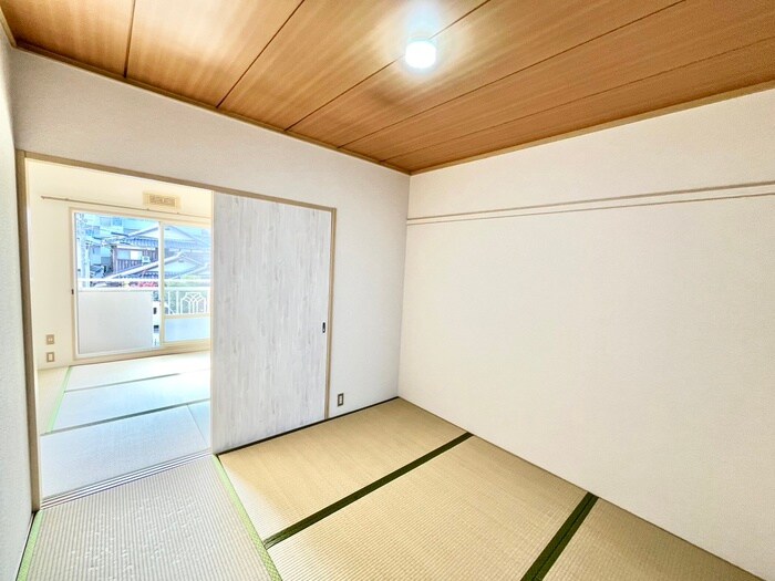 物件内観写真6　(居室)