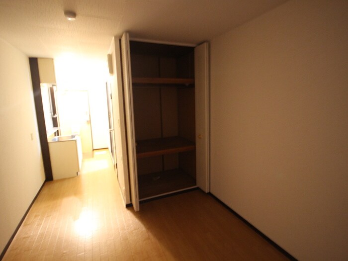 物件内観写真8　(収納)