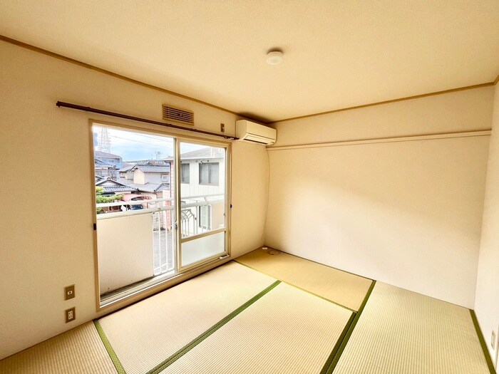 物件内観写真9　(居室)