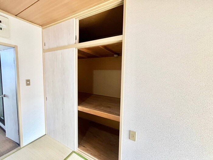 物件内観写真15　(収納)