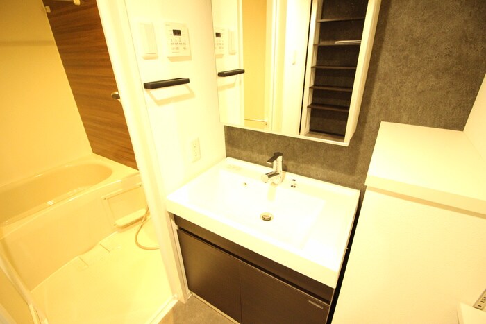 物件内観写真15　(洗面)