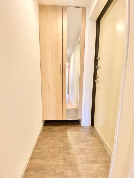 物件内観写真15　(玄関)