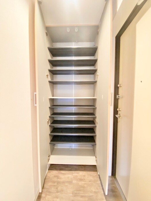 物件内観写真16　(靴箱)