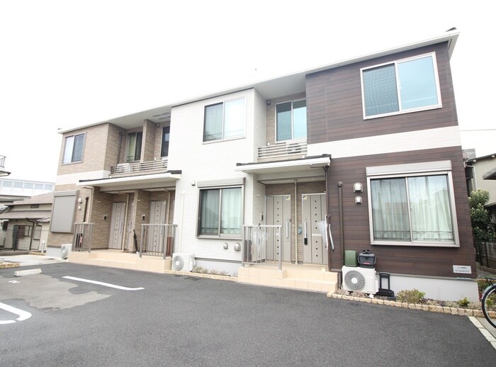 物件外観写真1　(外観写真)