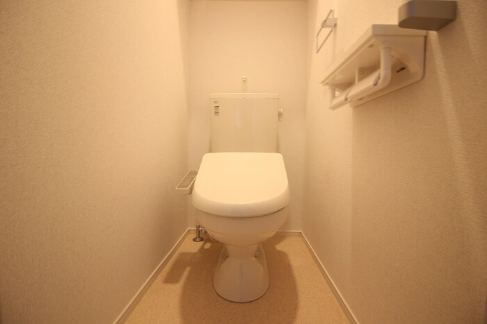 物件内観写真13　(トイレ)