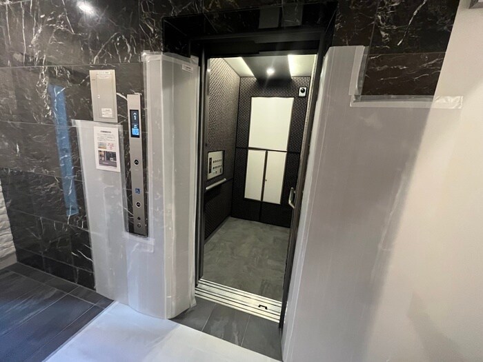 物件外観写真4　(建物設備)