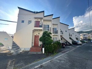 石澄川ロイヤルハウス外観写真