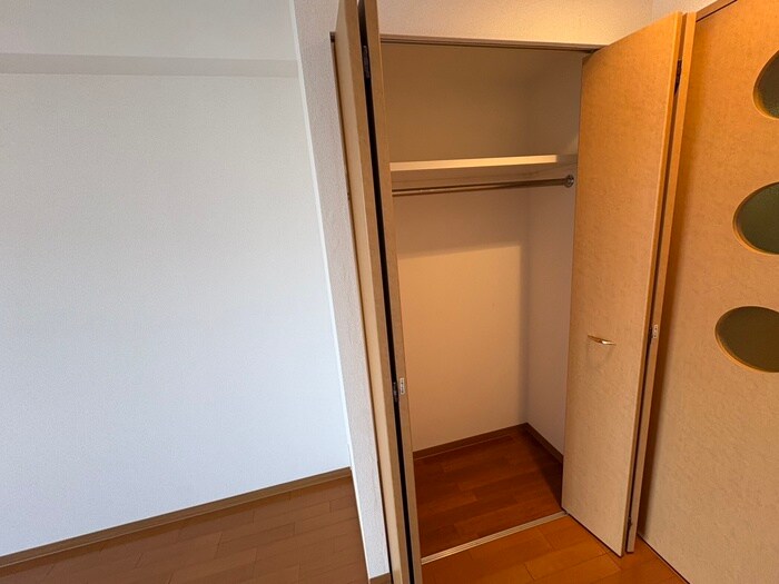 物件内観写真18　(収納)