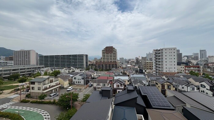 物件内観写真22　(室内からの展望)