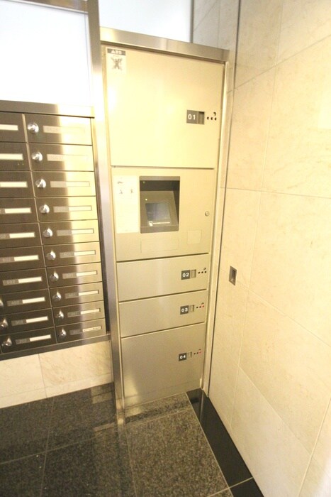 物件外観写真4　(建物設備)