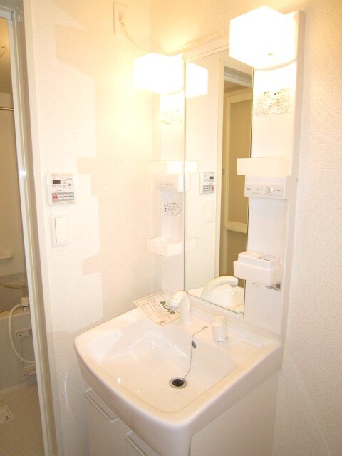 物件内観写真12　(洗面)