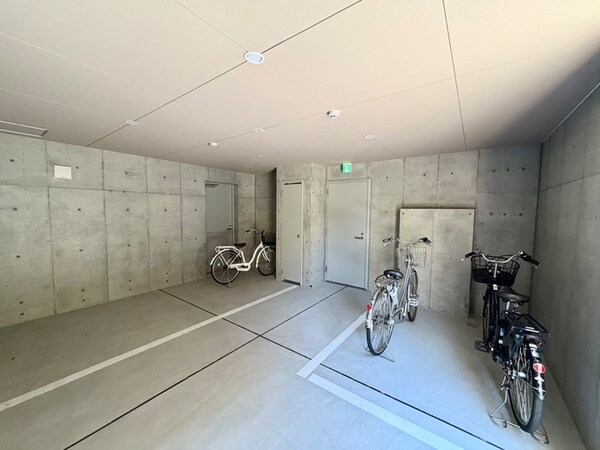 バイク置き場