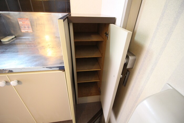 物件内観写真8　(靴箱)