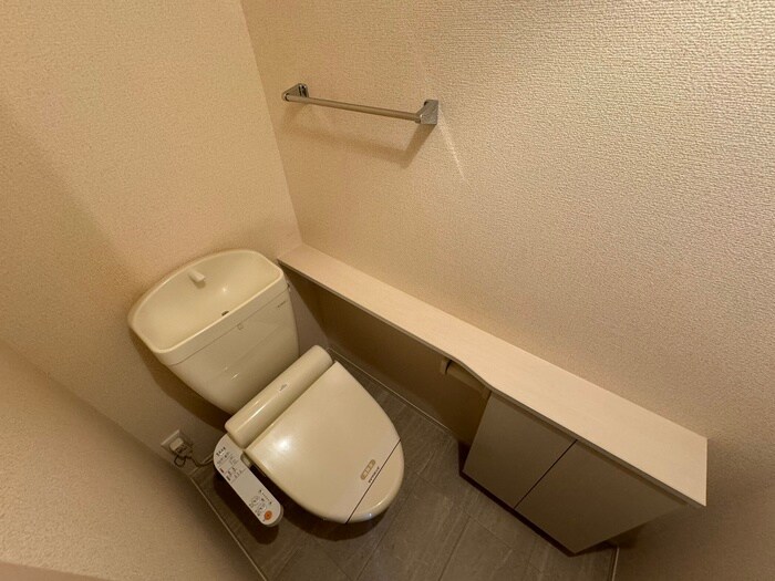 物件内観写真12　(トイレ)