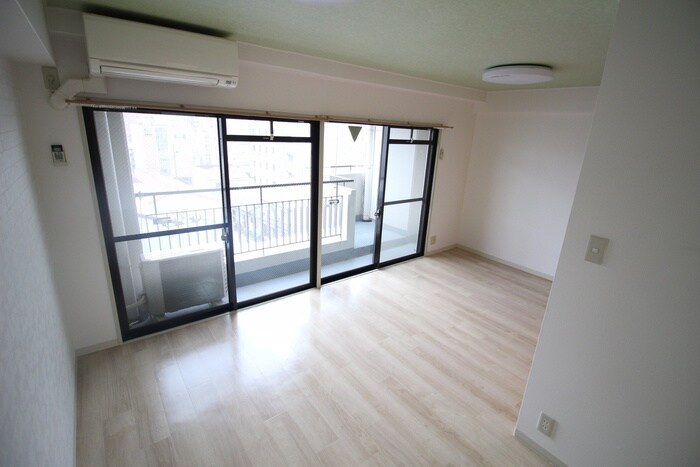 物件内観写真6　(居室)