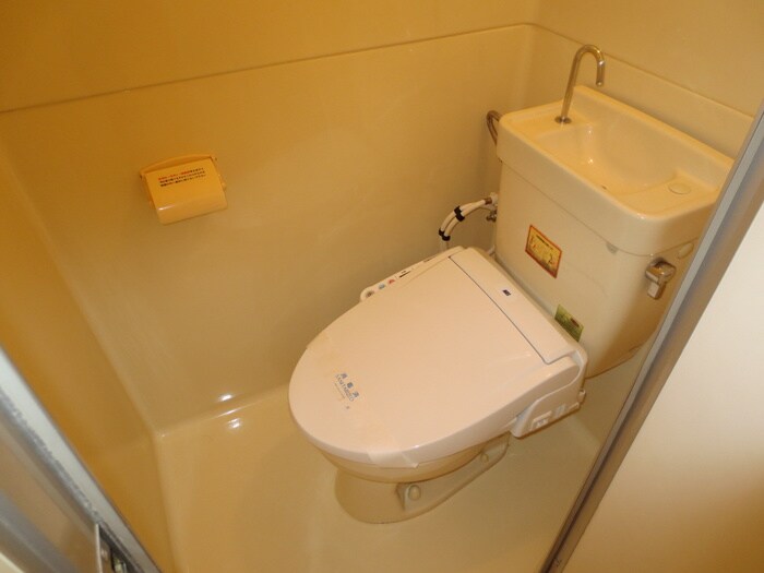 物件内観写真8　(トイレ)